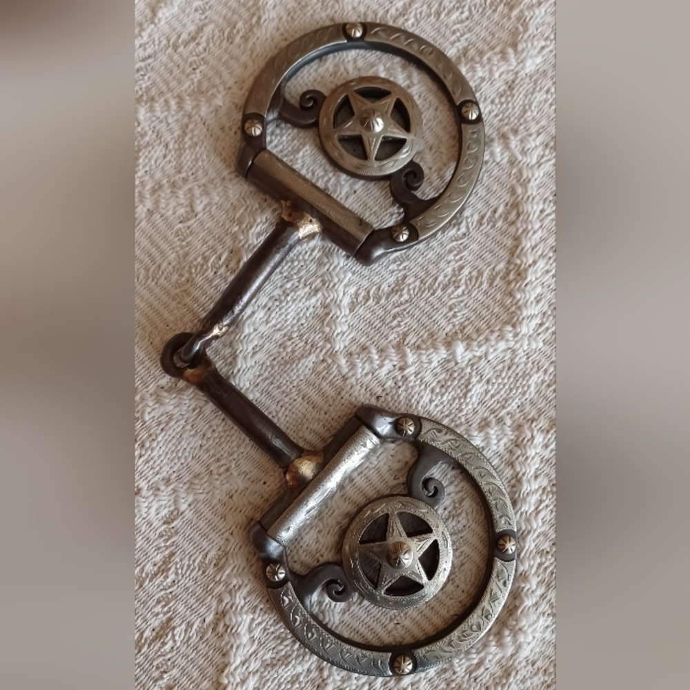 Snaffle Bit 5in with Cowboy Star